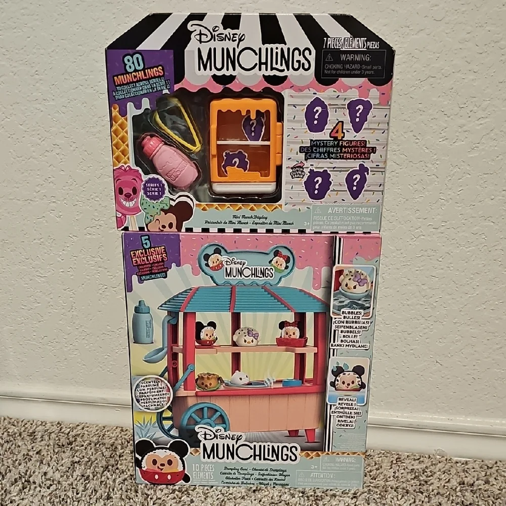 Disney Munchlings Dumpling Cart And Mini Munch Display Bundle